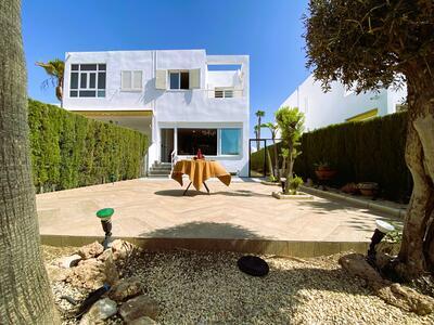 VIP8133: Villa à vendre en Mojacar Playa, Almería